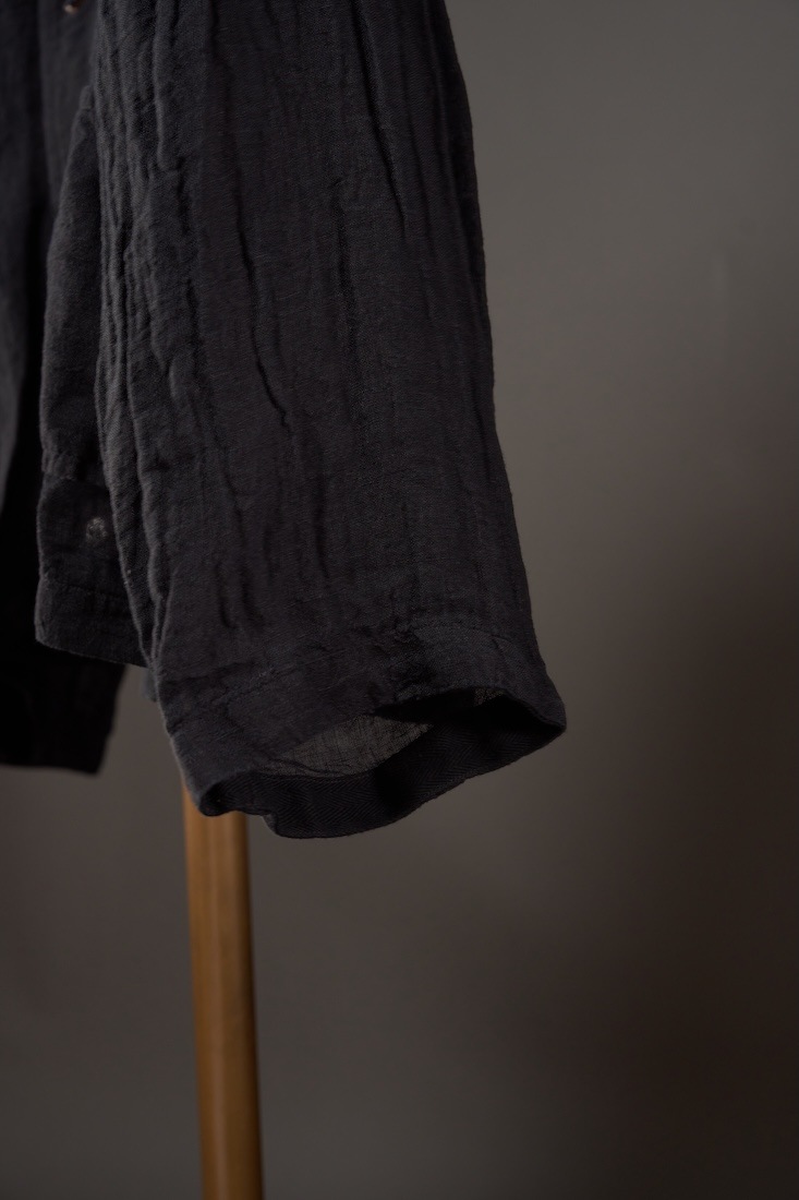 Wide long sleeve shirt box hem
