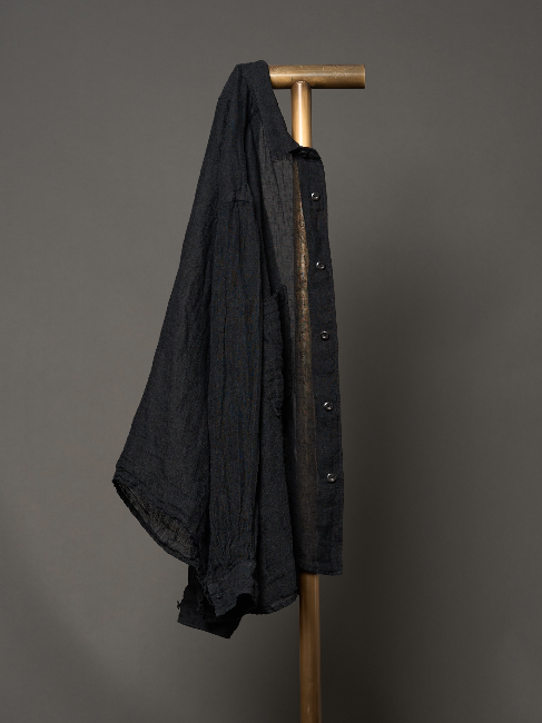 Wide long sleeve shirt box hem