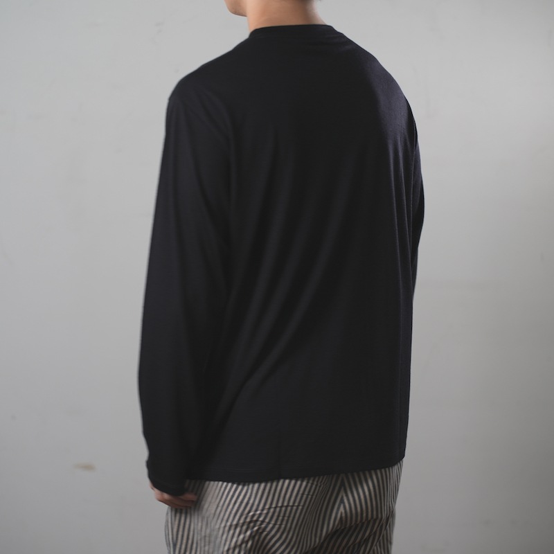 ALASHAN CASHMERE CREW NECK LONG SLEEVE T-SHIRT《GOAT》