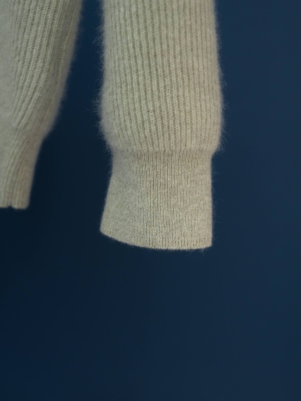 CASHMERE FOX CREW NECK