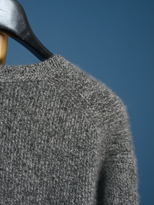 CASHMERE FOX CREW NECK