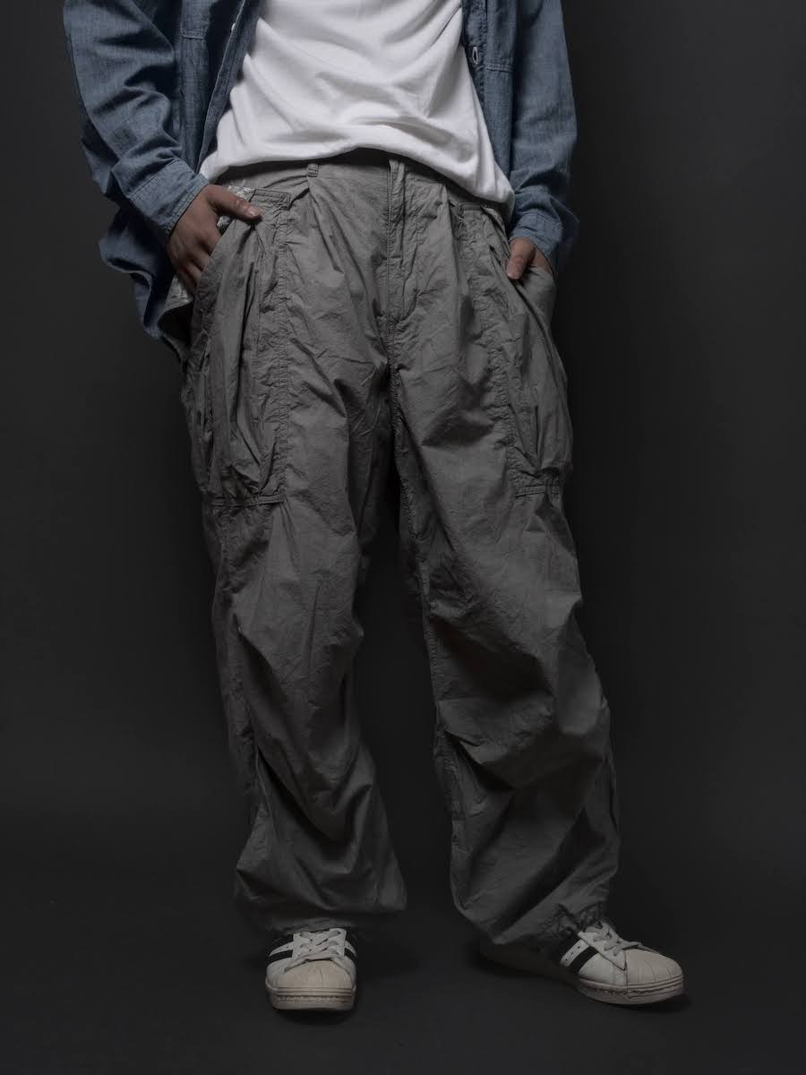 High twist cargo pants