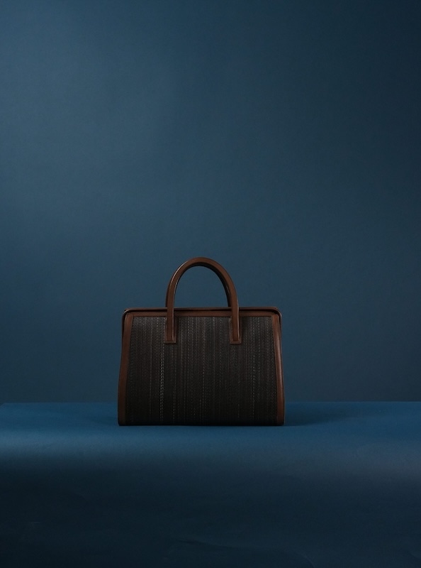 3*3様 ヌ nu 口枠鞄 top frame bag Mサイズ top frame bag | ヌ