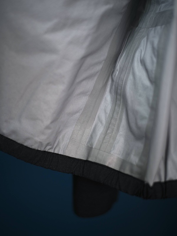 DYNEEMA HANG OUT HOOD SHELL