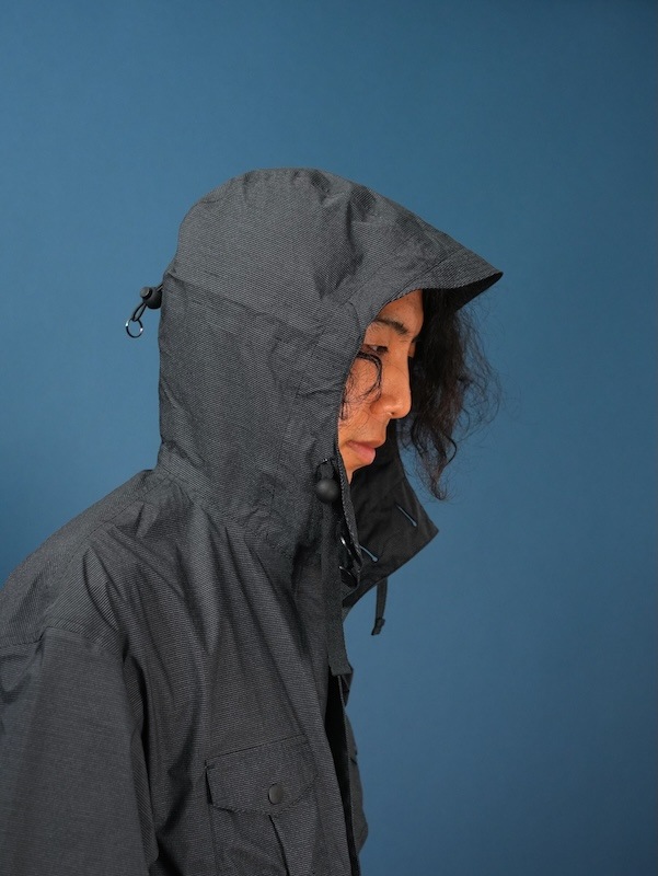 DYNEEMA HANG OUT HOOD SHELL