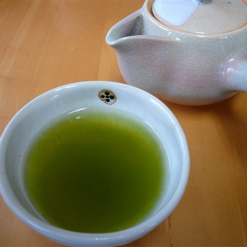 ネコポス便（全国一律） 静岡（森町産）深蒸し茶 100g ３本セット（荒茶仕上げ）