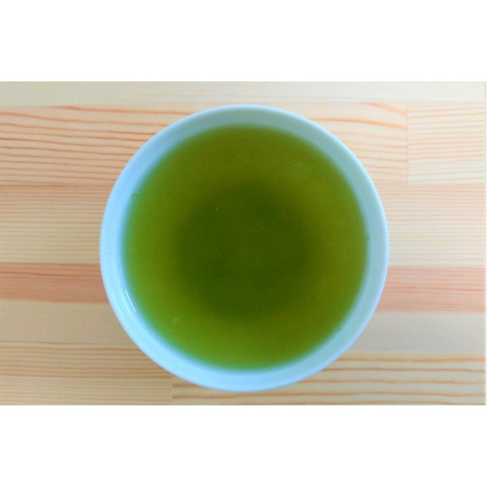 縁側で飲みたくなる親近感のある かぶせ茶 「郷里の華　松印」（100g）
