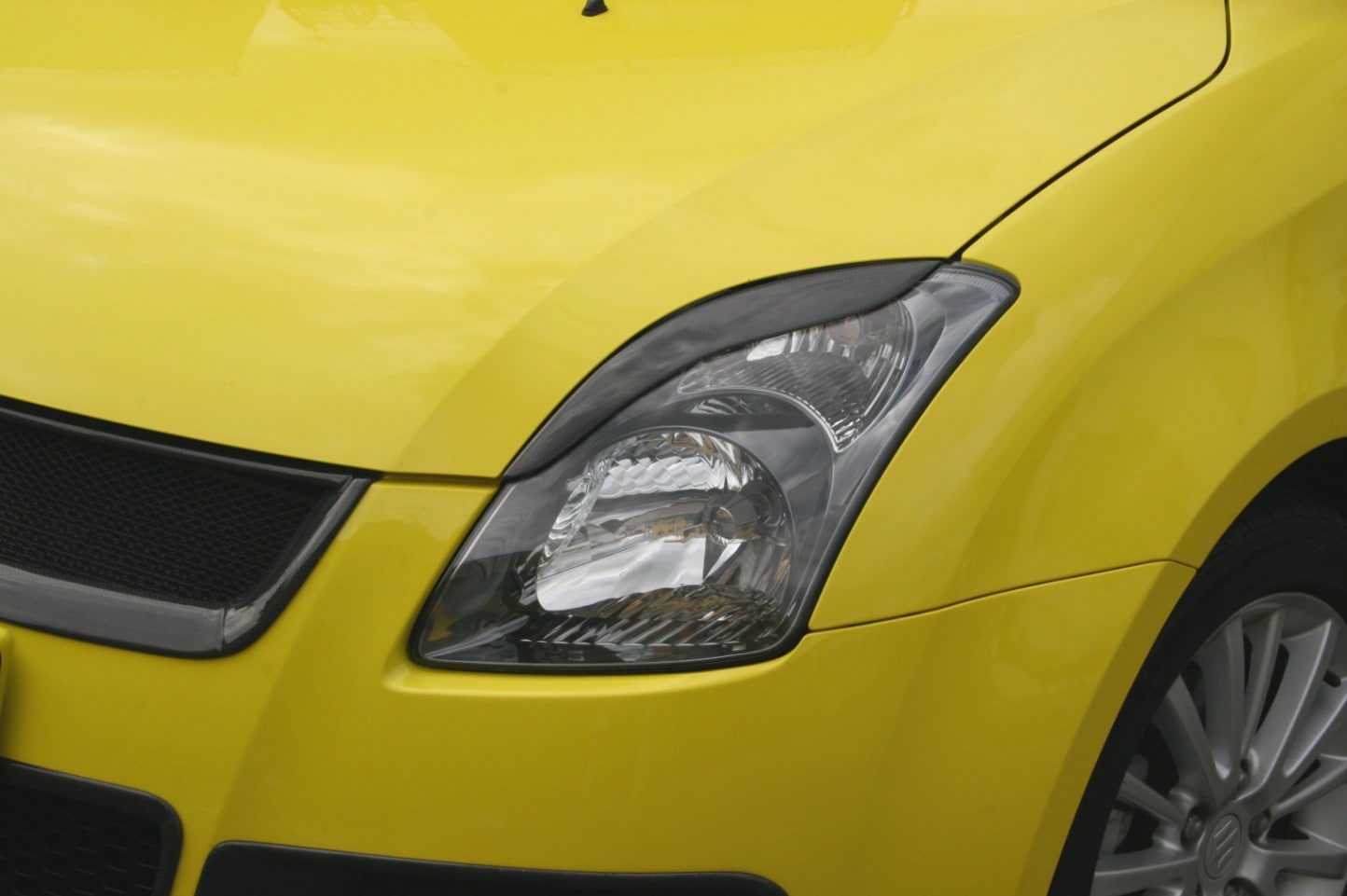 G.翡翠 スイフト ZC33S アイライン(ZWG塗装済み G.翡翠 スイフト ZC33S アイライン(各色塗装済み - メルカリ