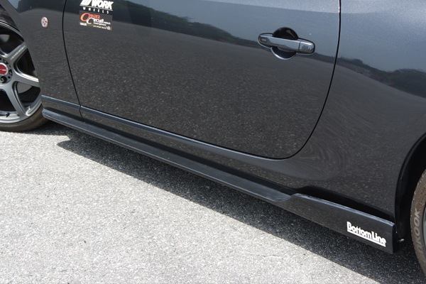 zn6 86 brz チャージスピード　サイドステップ　type2 カーボン チャージスピード 86 ZN6 後期 サイドボトムライン TYPE-2 カーボン製