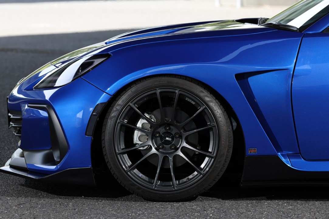 チャージスピード BRZ ZD8/GR86 ZN8 フロントフェンダー ダクト付 純正
