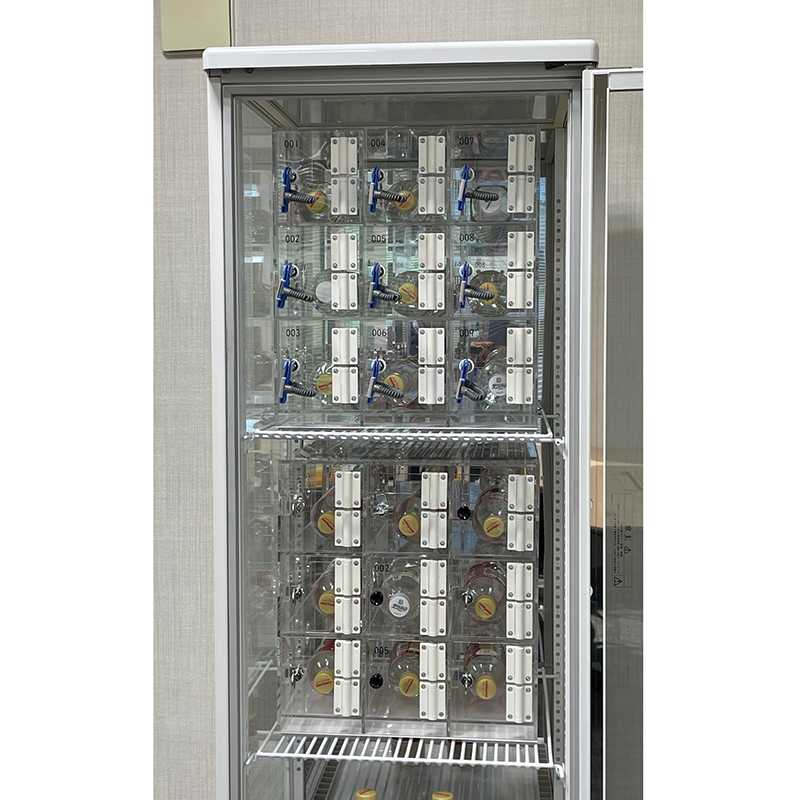 「特注品」ペットボトルラック