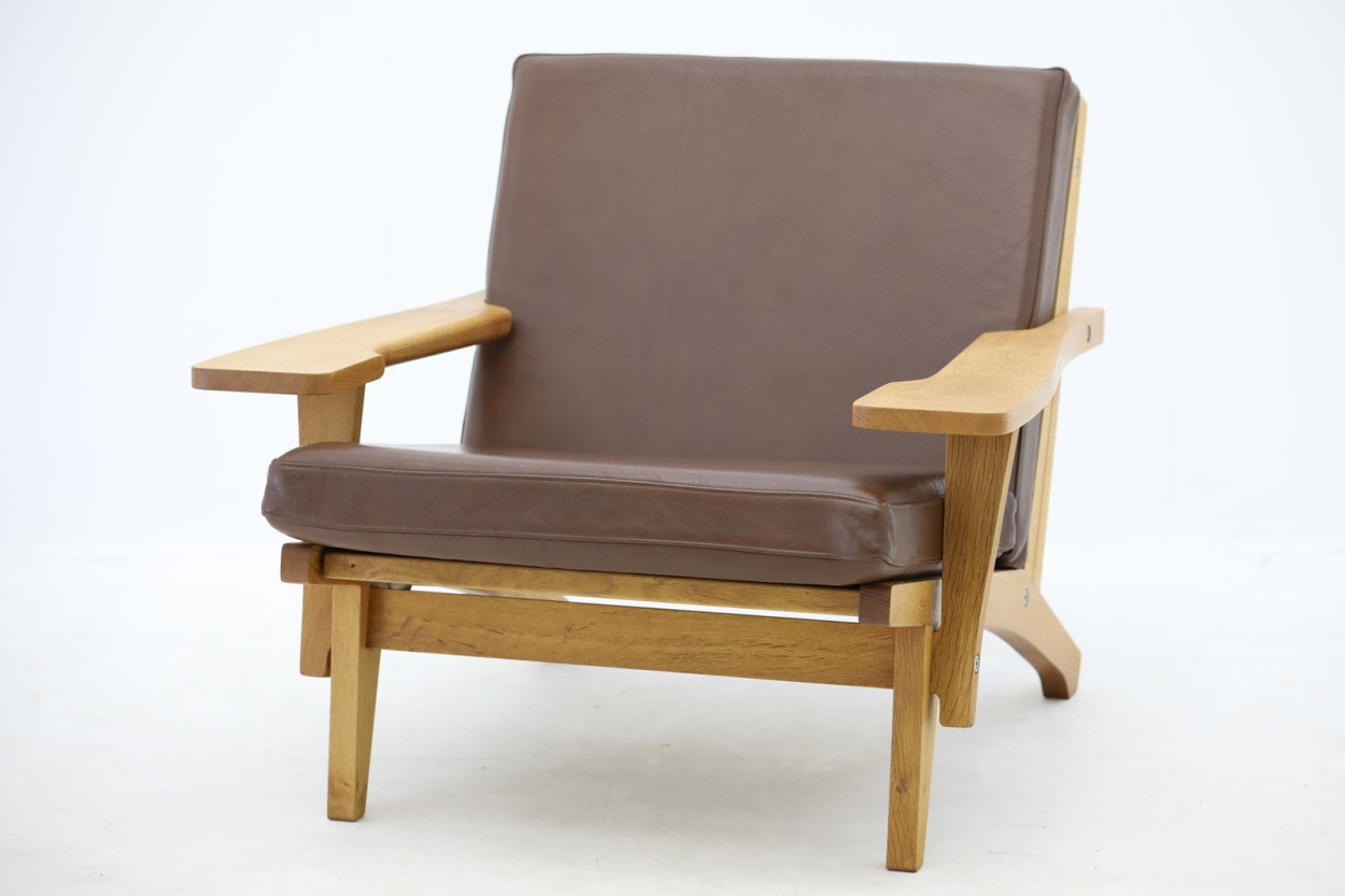 北欧家具ビンテージ Ge370 シングルソファ オーク材 Hans J Wegner ハンス J ウェグナー Getama ゲタマ Dk39 北欧インテリア雑貨と家具の通販サイト Chloros クロロス 北欧家具ビンテージ Ge370 シングルソファ オーク材 Hans J Wegner ハンス J ウェグナー Getama ゲタマ Dk39 北欧インテリア雑貨と家具の通販サイト Chloros クロロス