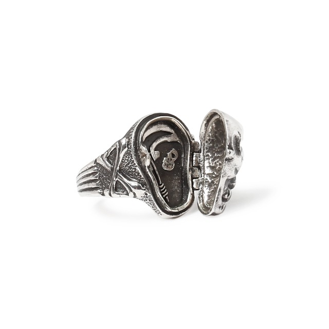 PEANUTS & CO. SKULL POISON RING -ZIRCONIA- (WHITE)