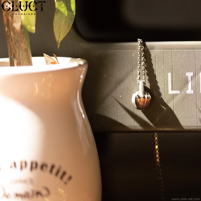 CLUCT �� VIN'S MIDDLE FINGER (SILVER) #04020