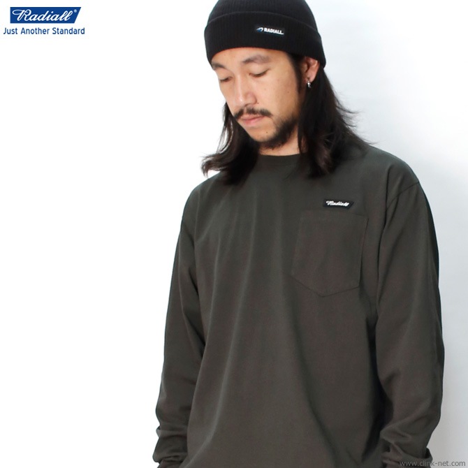 RADIALL FLAGS - CREW NECK POCKET T-SHIRT L/S (INK BLACK)