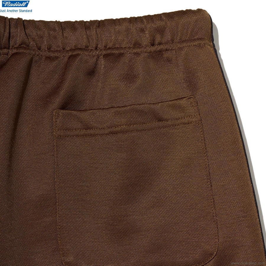 SALE 30��OFF RADIALL Root Down - WIDE FIT TRACK PANTS (BROWN) [RAD-25AW-CUT011]