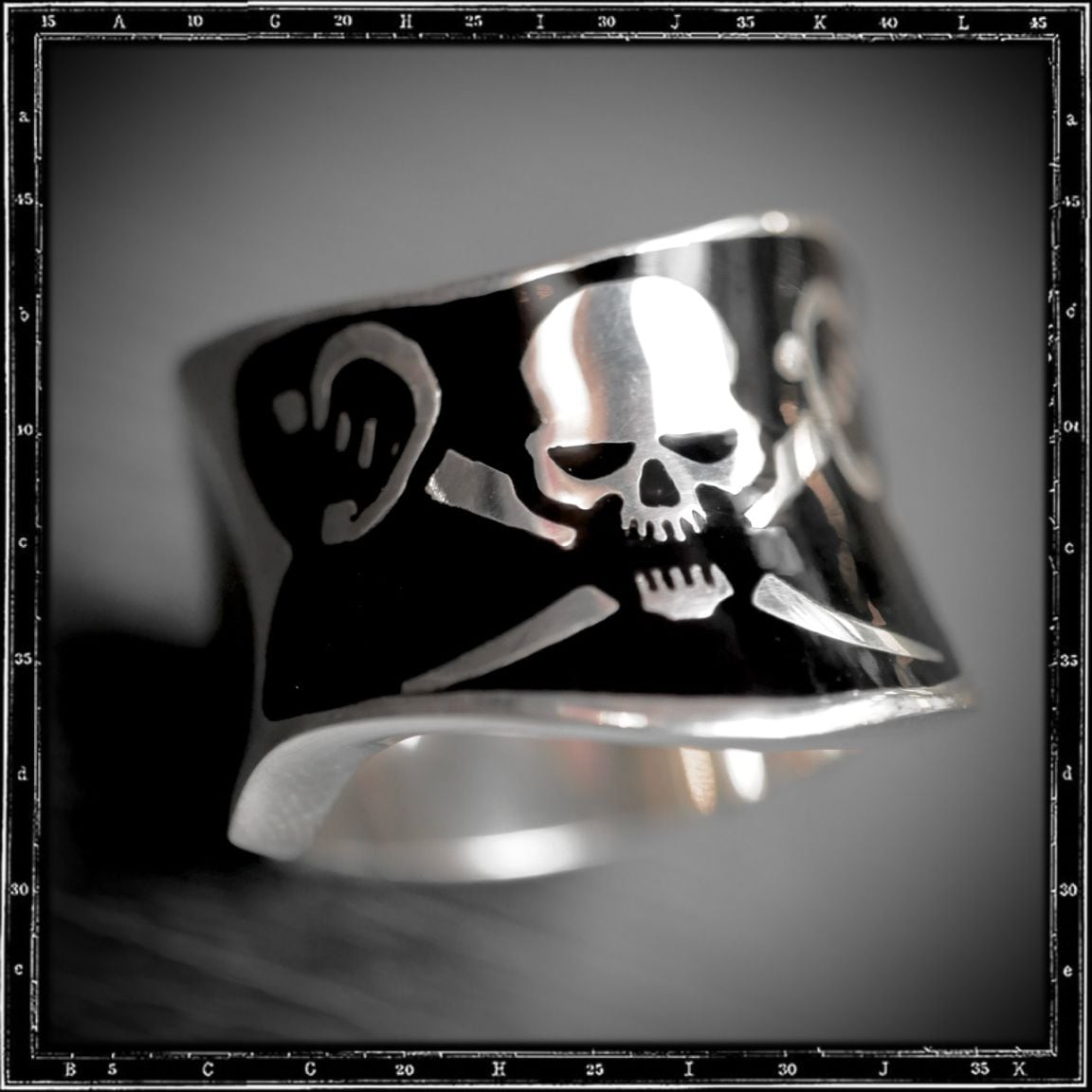 PIRATE FLAG RING