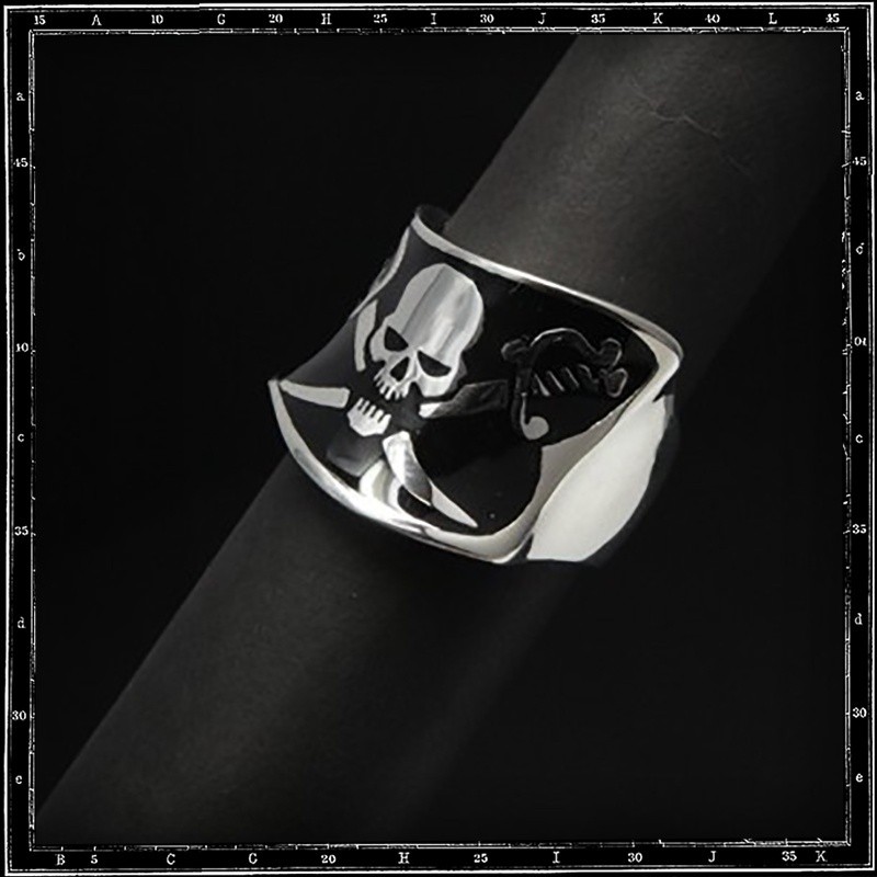 PIRATE FLAG RING
