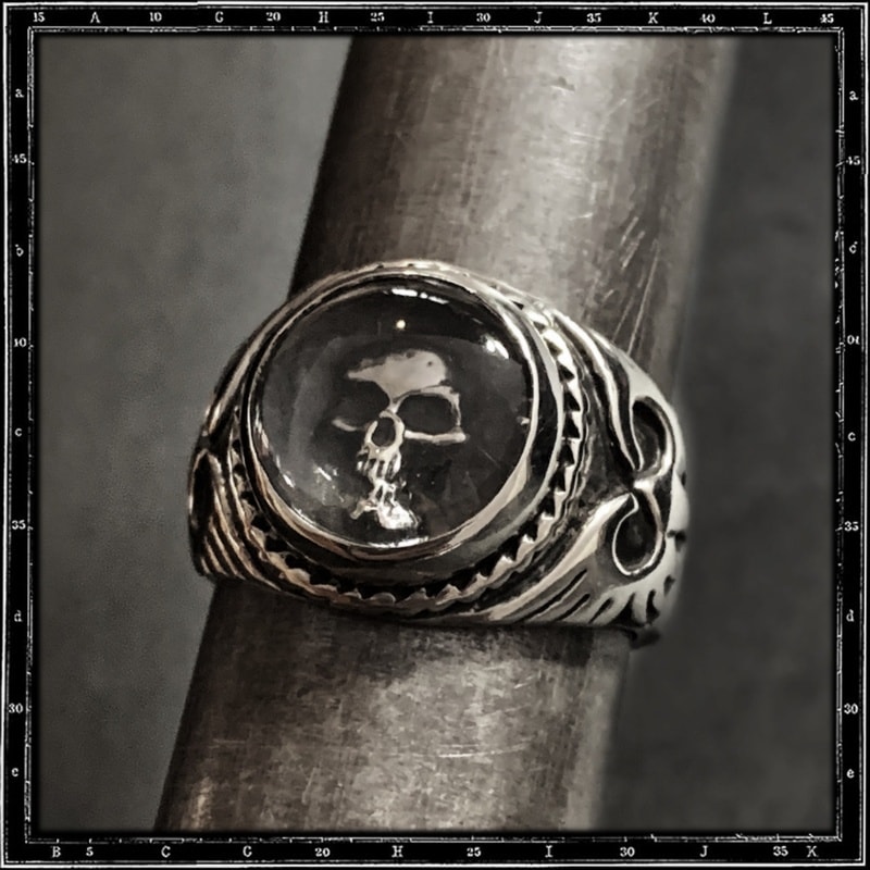 CRYSTAL SKULL RING - SMALL