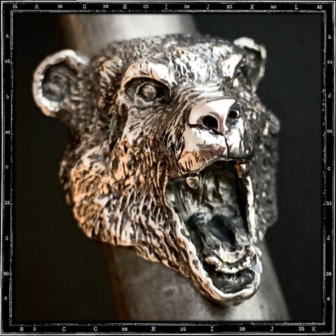 BEAR HEAD RING