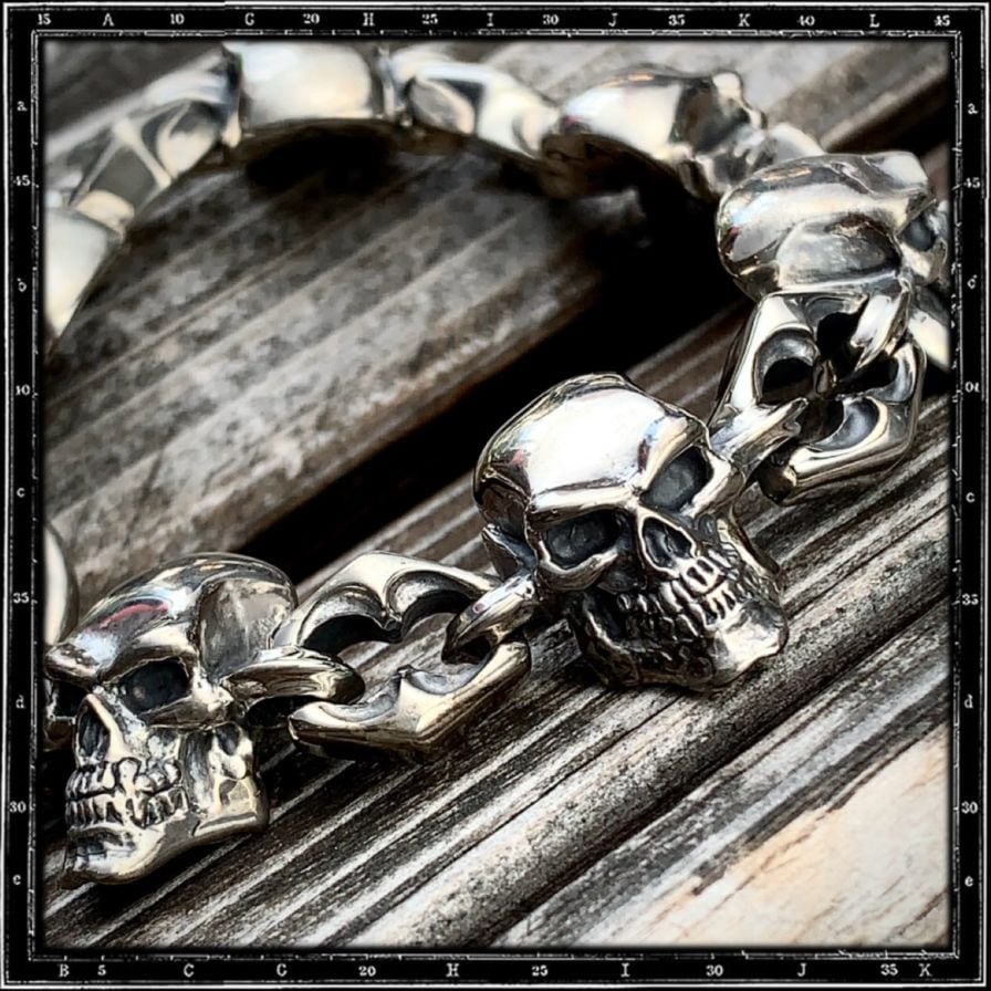 SKULL & LINK BRACELET