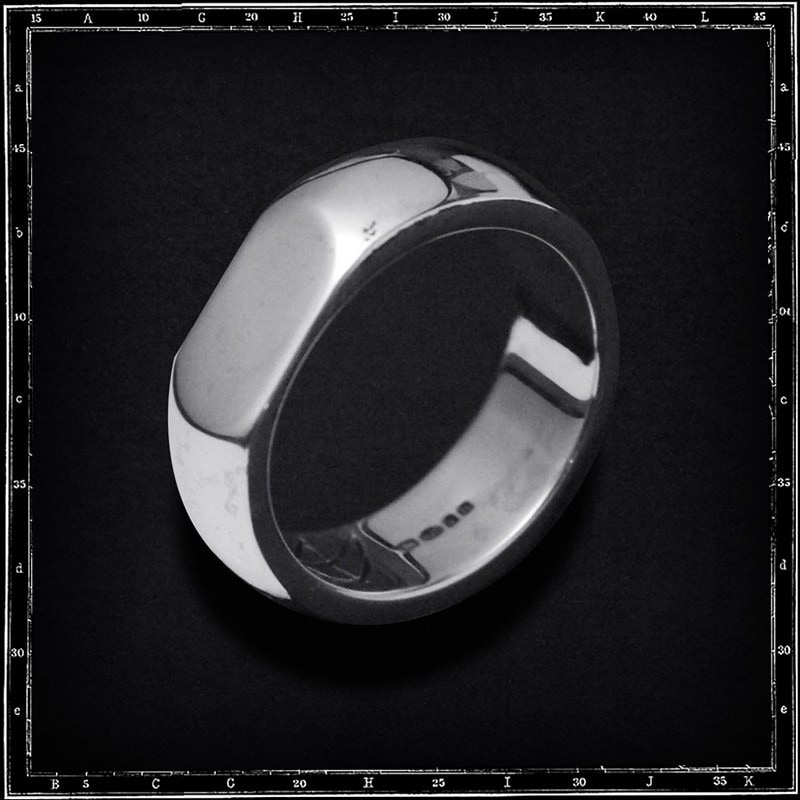 FLAT SIDED PLAIN BAND RING - SMALL #185 / JP19 ONLY
