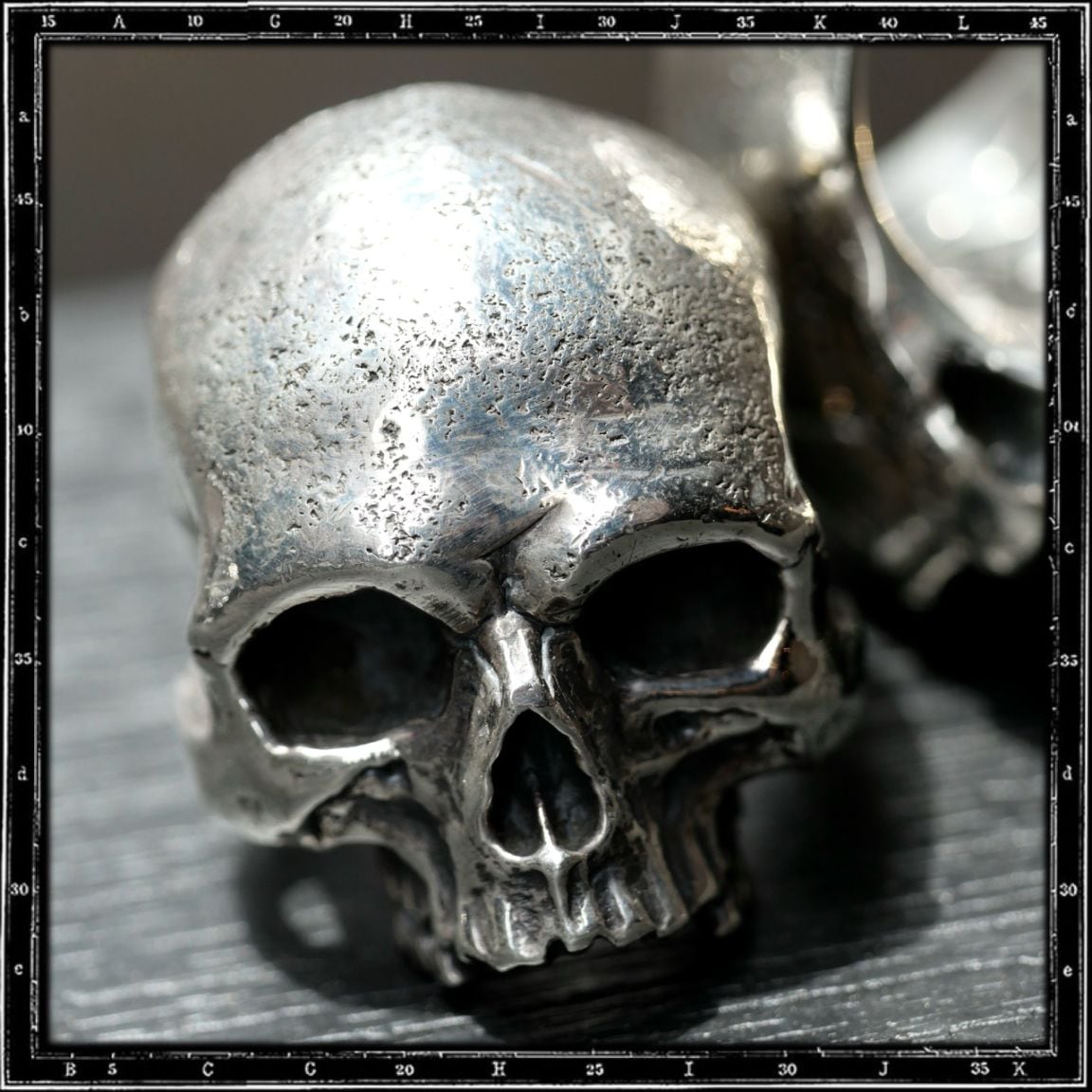XX OSSUARY SKULL RING