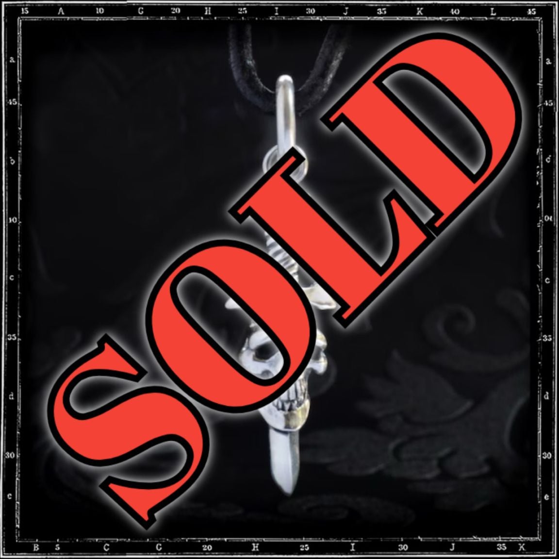 SKULL & DAGGER AMULET PENDANT