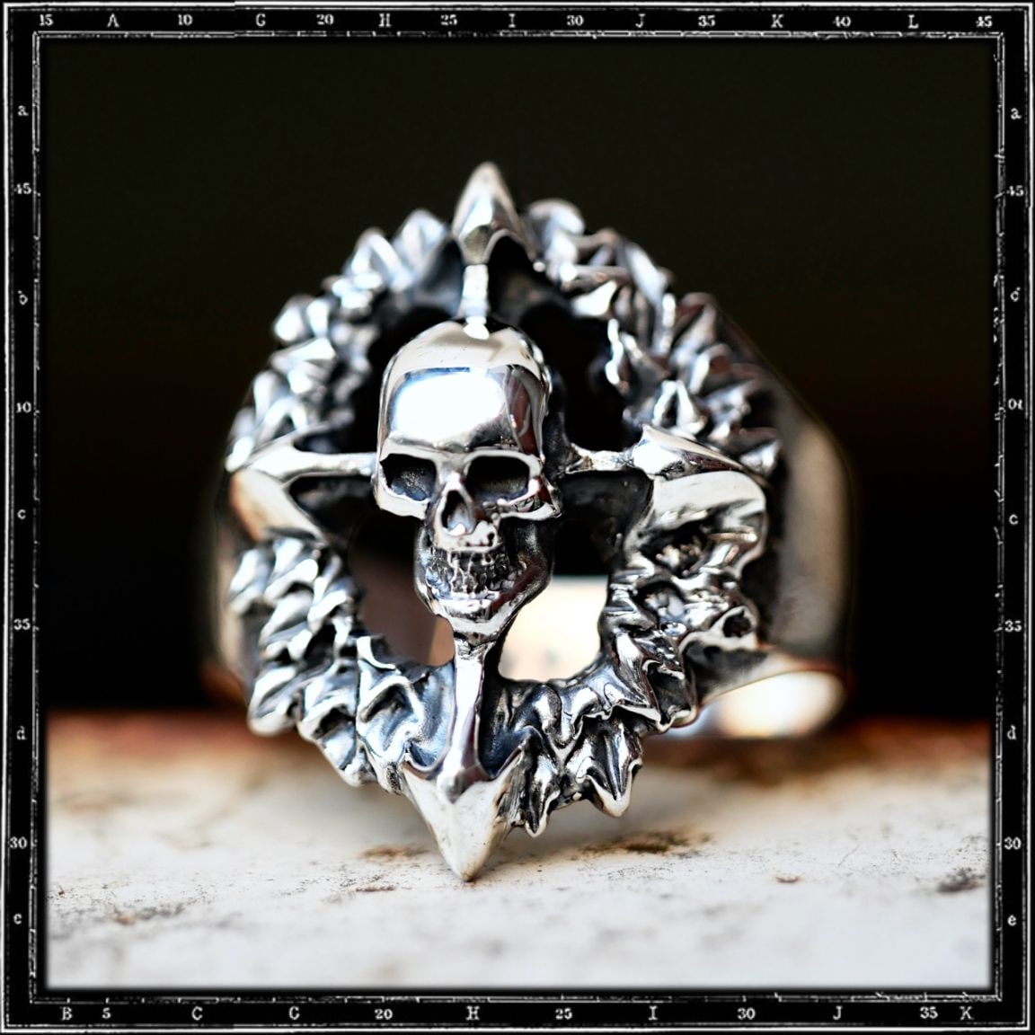 SKULL WREATH RING