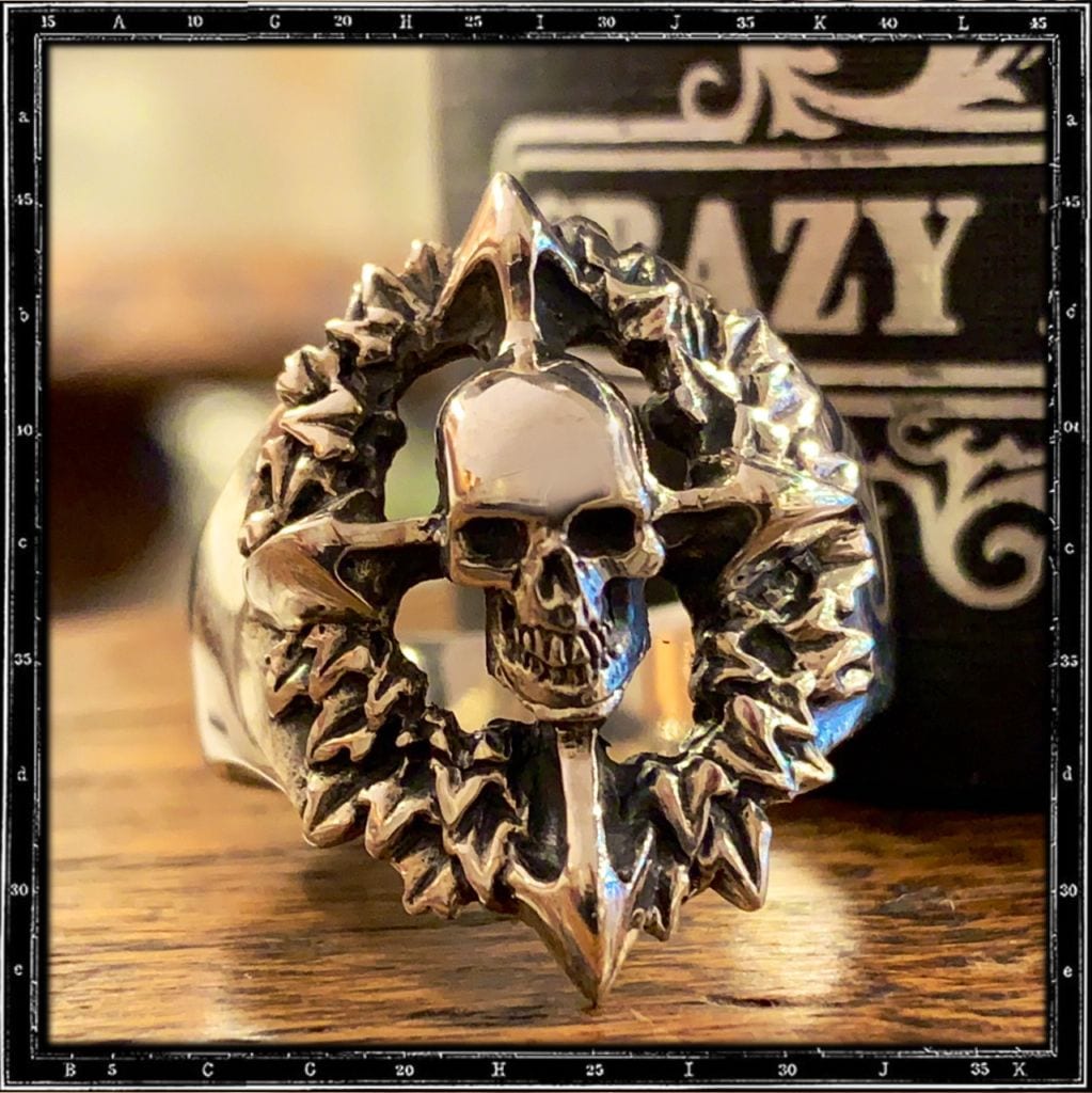 SKULL WREATH RING