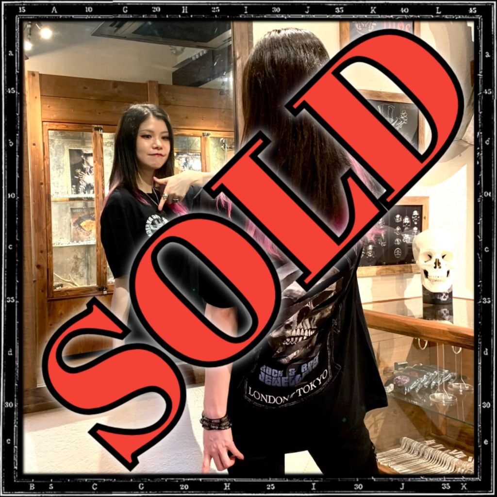 RIBBON SKULL T-SHIRT - BACK PRINT