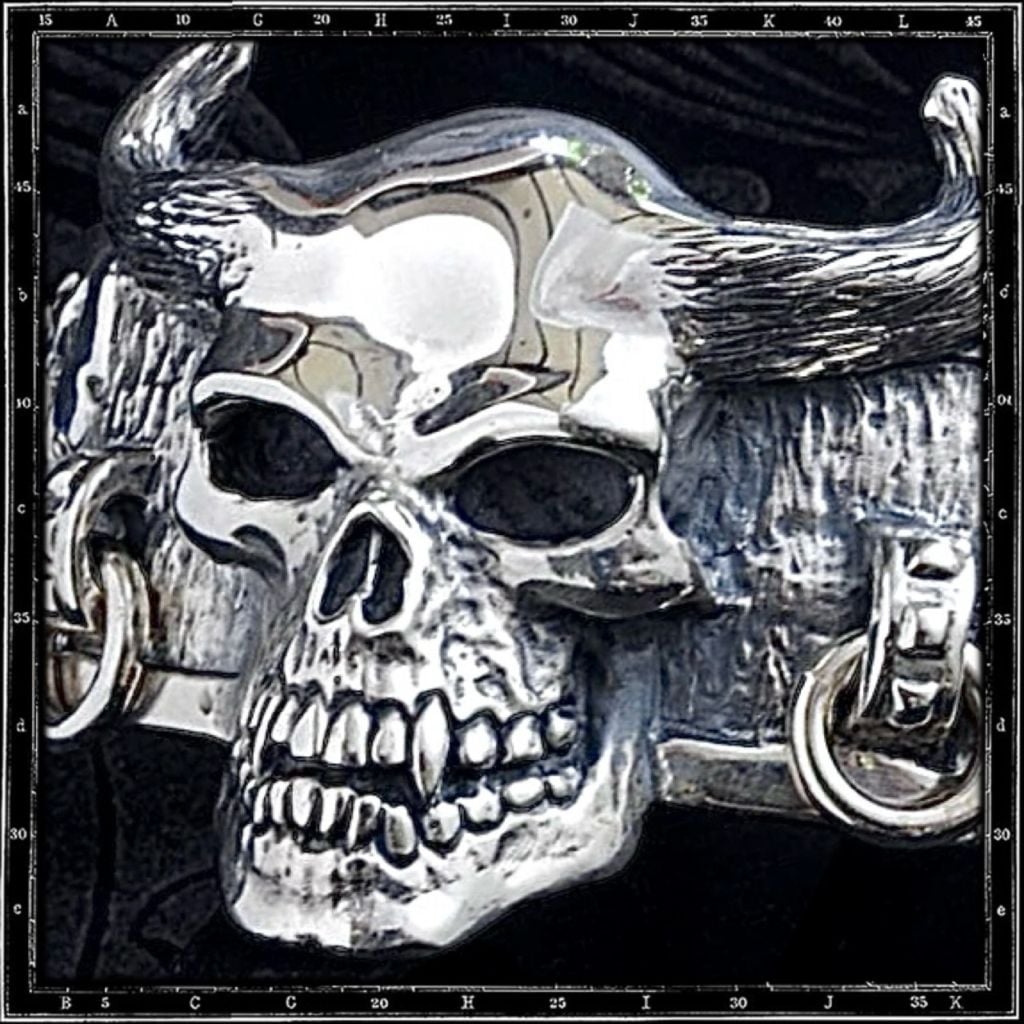 BARBARIAN SKULL BRACLET - 12 Limited Edition