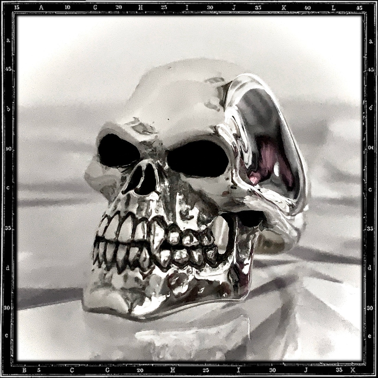 PSYCHO KILLER SKULL RING