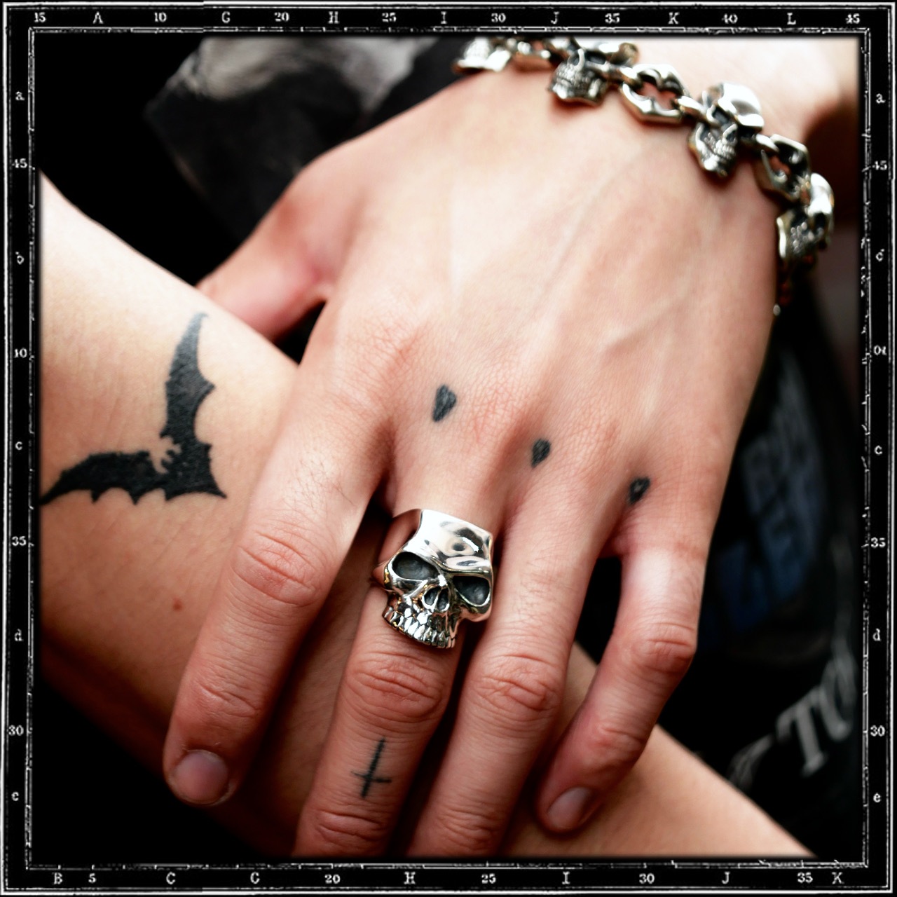 LEMOLA SKULL RING