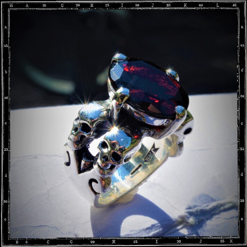 CEREMONY SKULL STONE SETTING RING