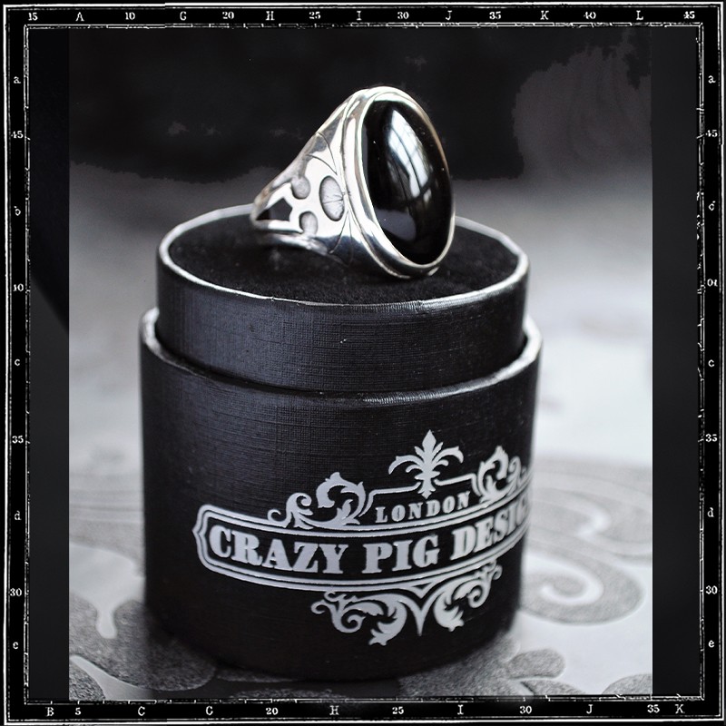 BAT WINGS STONE RING