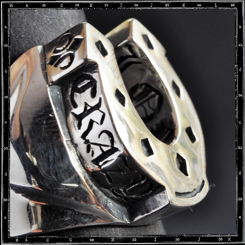 HORSESHOE RING - LARGE
