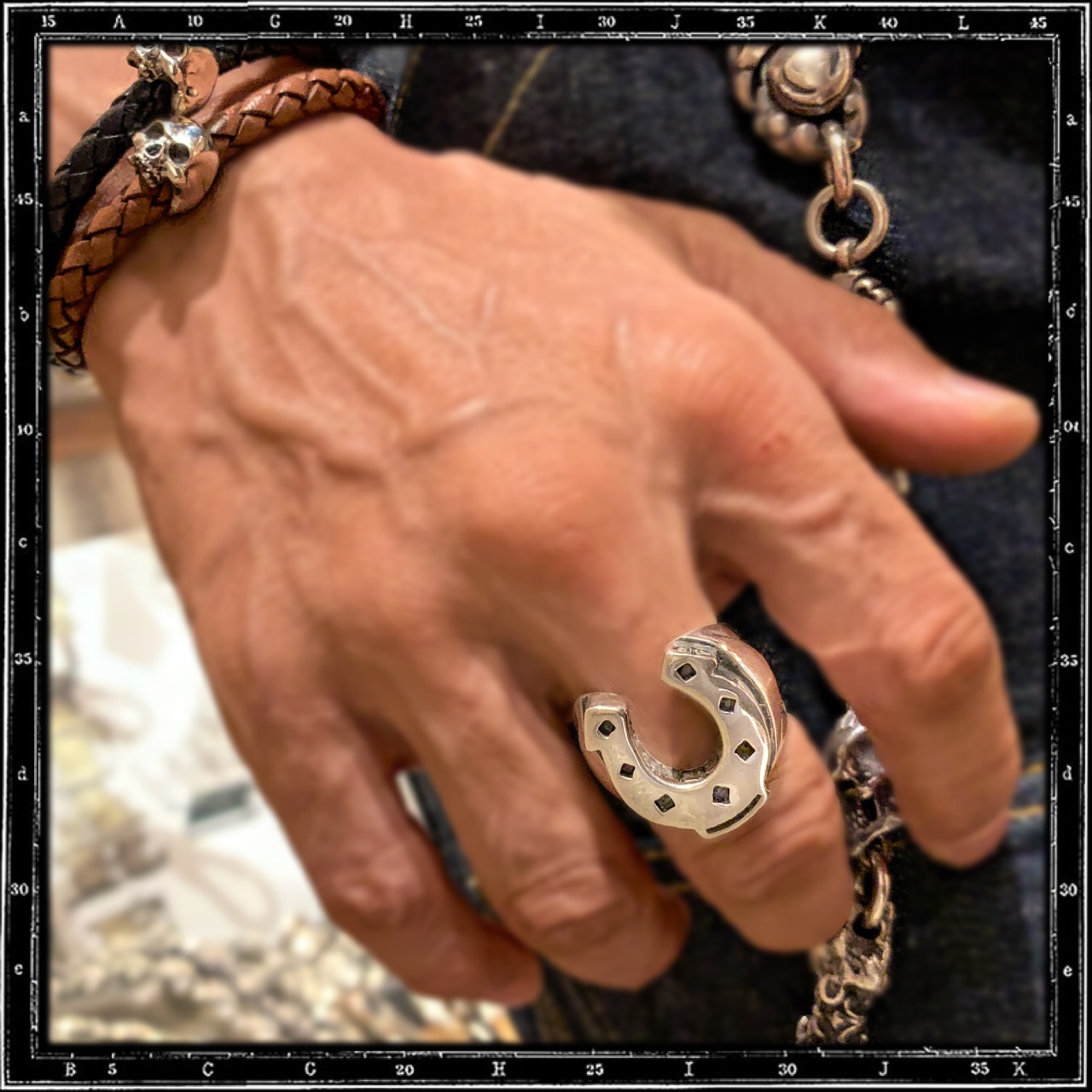 HORSESHOE RING - LARGE