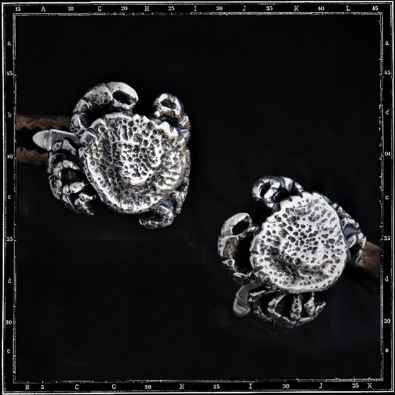 CRAB CUFFLINKS