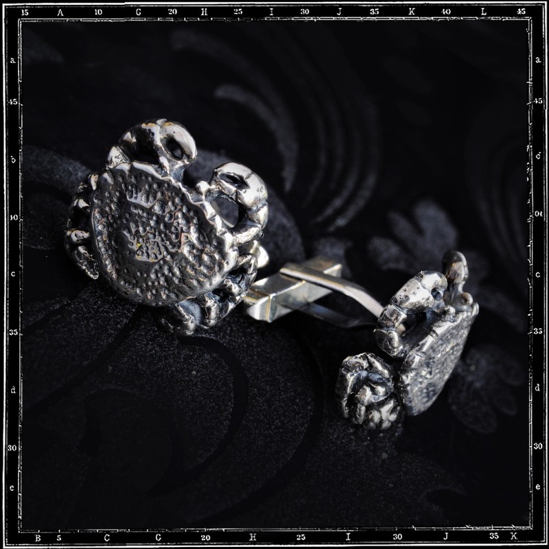 CRAB CUFFLINKS
