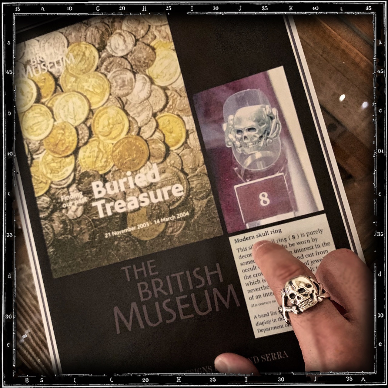 FLAT SKULL & CROSSBONES RING