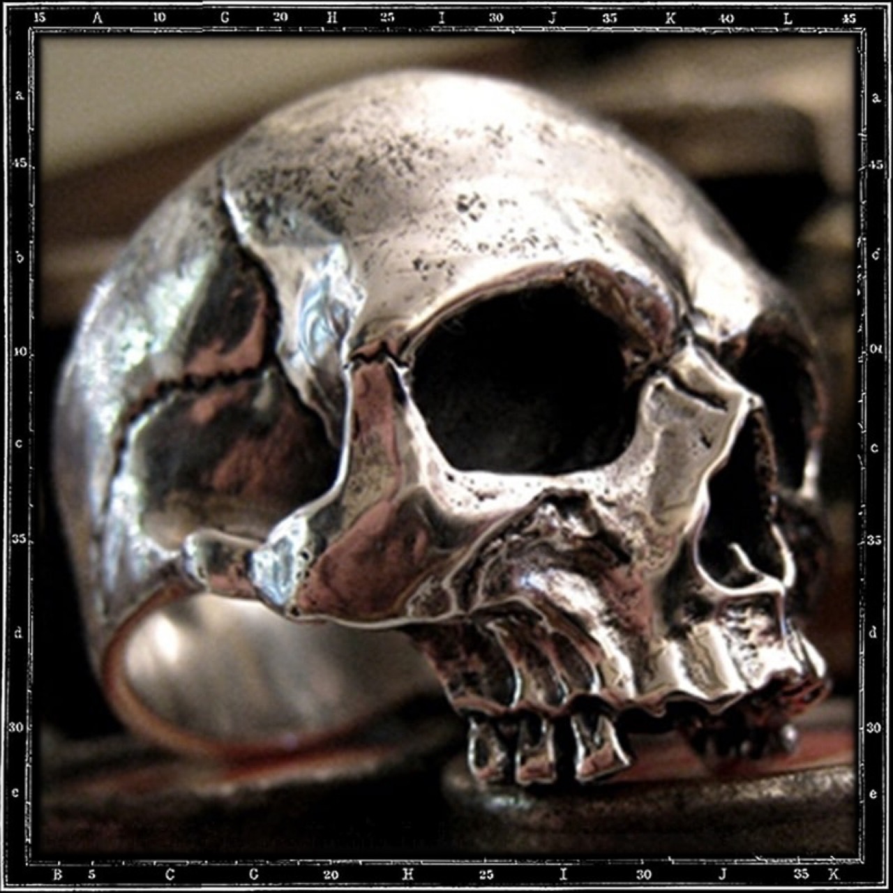 XX OSSUARY SKULL RING