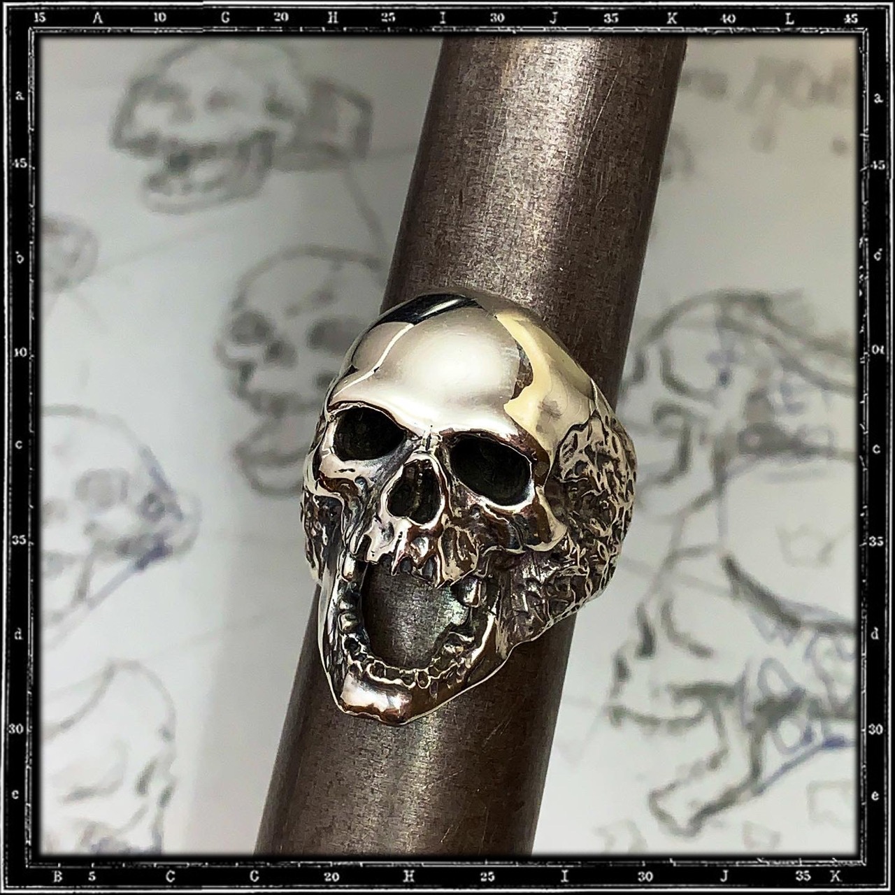 PLAGUE SKULL RING