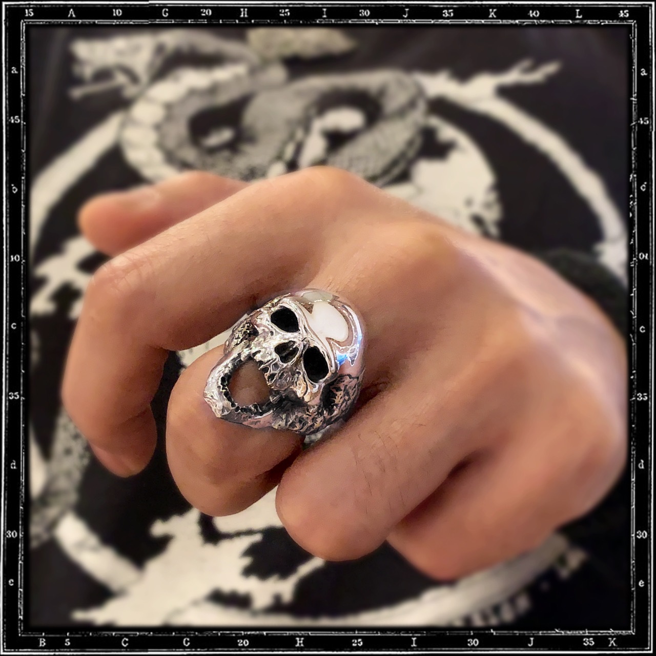 PLAGUE SKULL RING