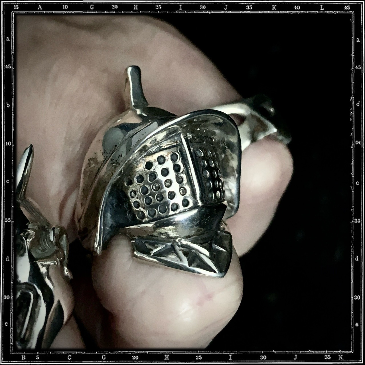 GLADIATOR RING