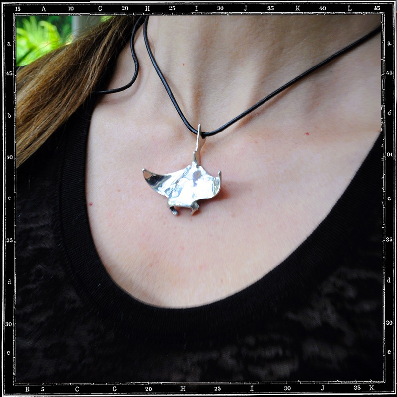 MANTA RAY PENDANT