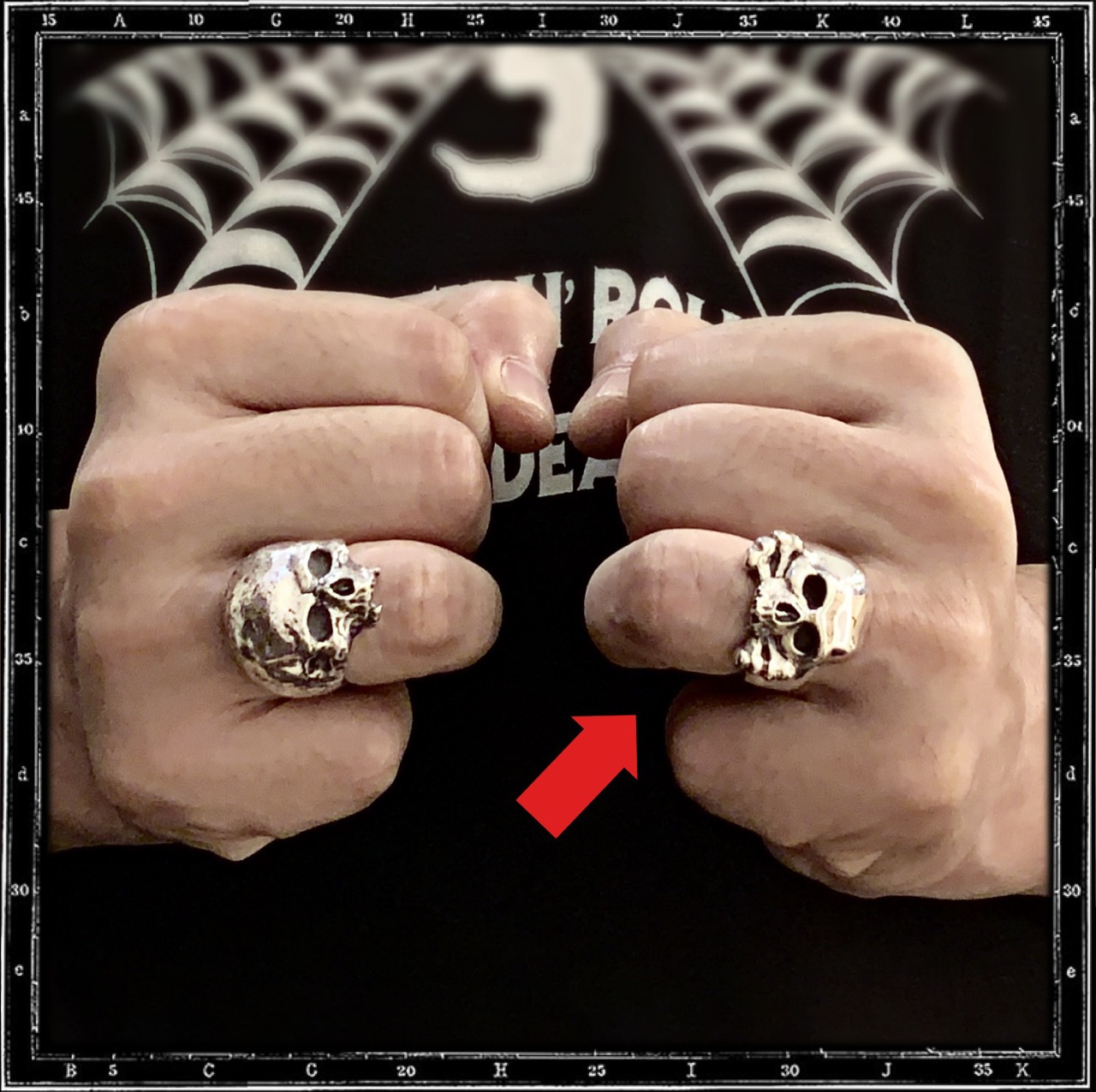 クレイジーピッグ CRAZY PIG DESIGNS THREE QUARTER SKULL & BONE RING