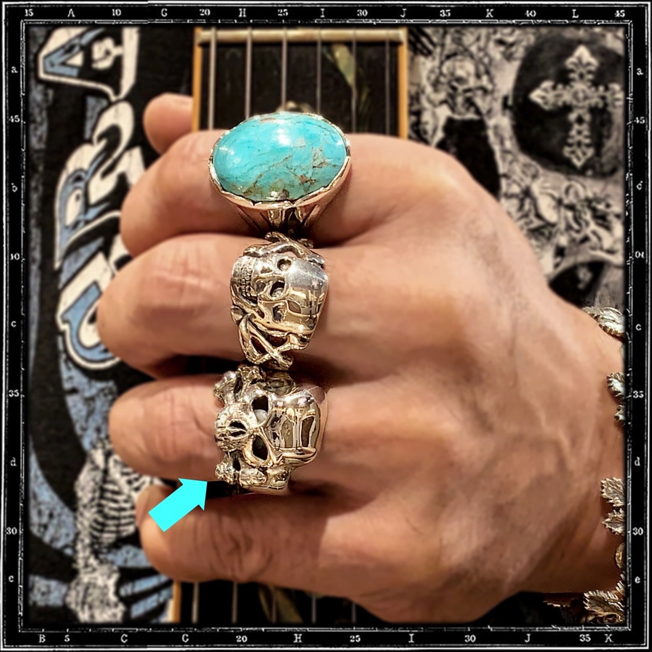 THREE QUARTER SKULL & CROSSBONES RING | クレイジーピッグ公式