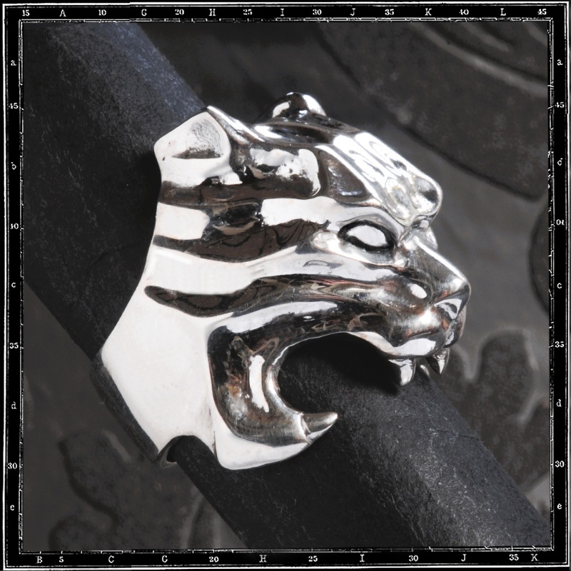 ANCIENT TIGER HEAD RING