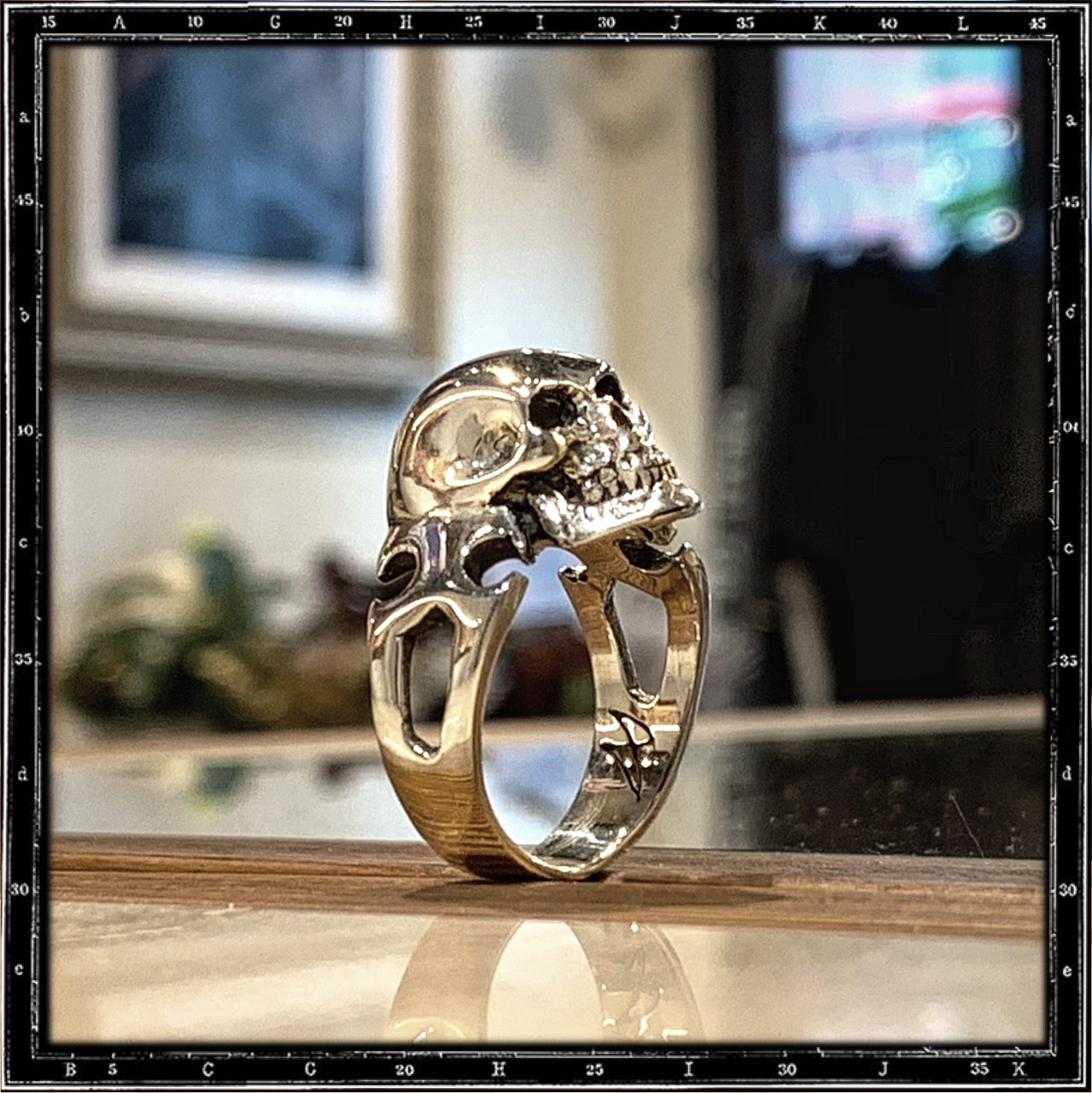 CUTAWAY SKULL RING